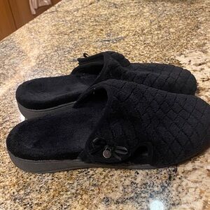 Vionic Adilyn Women's Orthotic Support Slippers